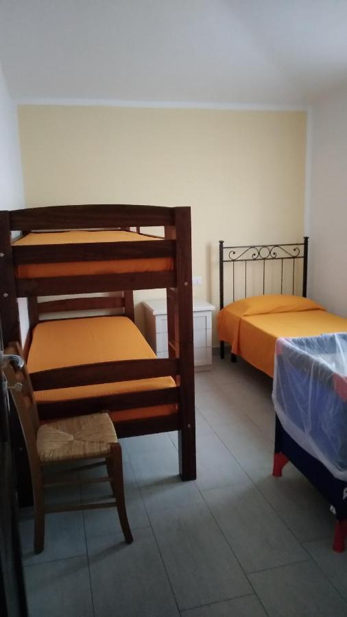 Casadelfaro Primo Piano 600Mt Dalla Spiaggia Olbia Luaran gambar