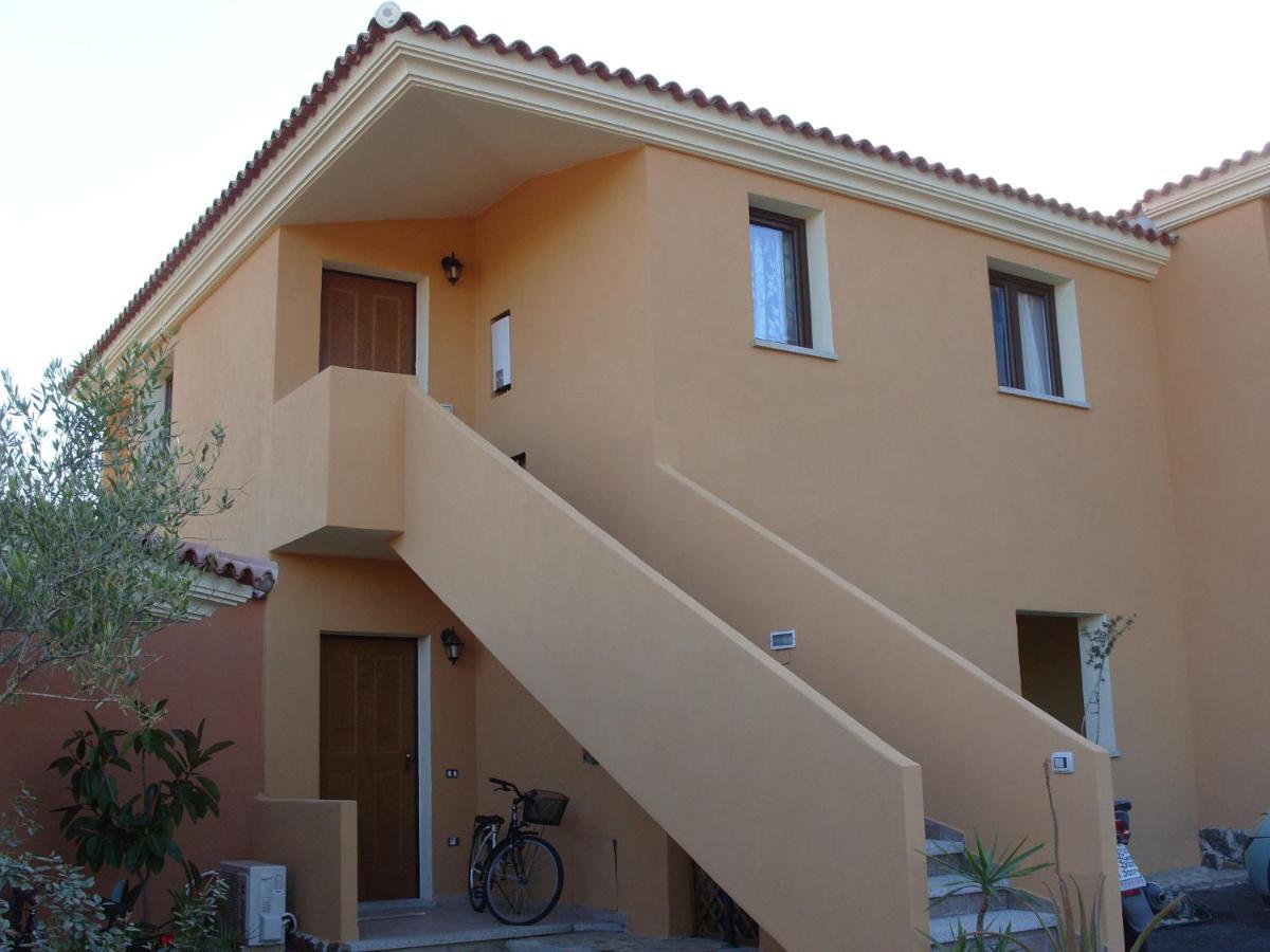Casadelfaro Primo Piano 600Mt Dalla Spiaggia Olbia Luaran gambar