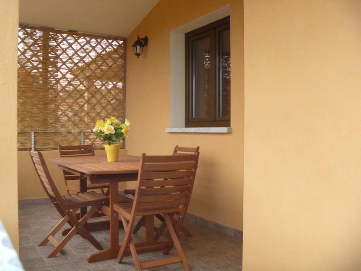 Casadelfaro Primo Piano 600Mt Dalla Spiaggia Olbia Luaran gambar